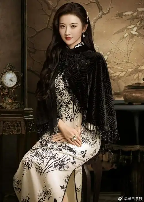 永远为中华民族的旗袍给美住电视剧《司藤》女主景甜饰演的司藤柳叶眉