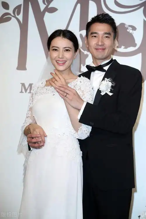 高圆圆怎么这么多男朋友高圆圆怎么当演员的