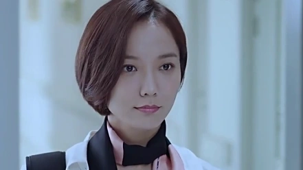 急诊科医生:江晓琪报道,很快她就了解到,急诊科的形势复杂!