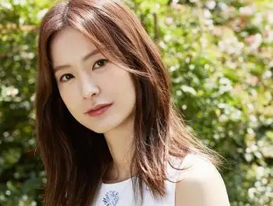 郑有美韩式奶茶系妆容撑起《釜山行》 赶紧get