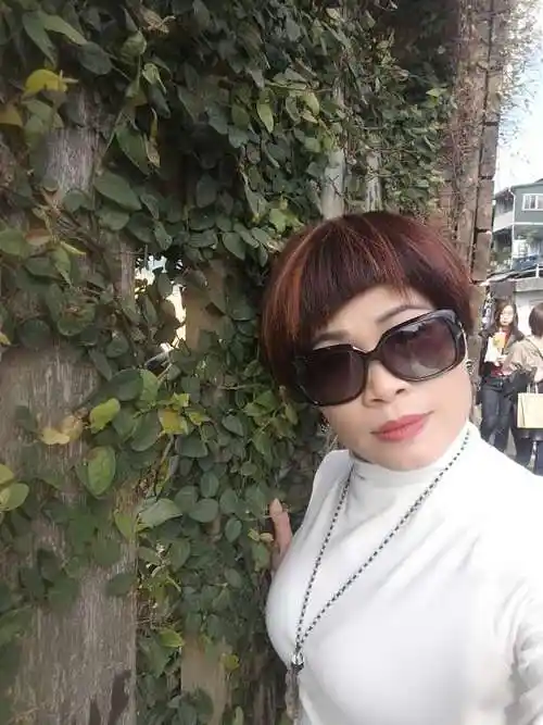 50岁离异女征婚照片(id:515947)_福建厦门征婚交友_我主良缘网