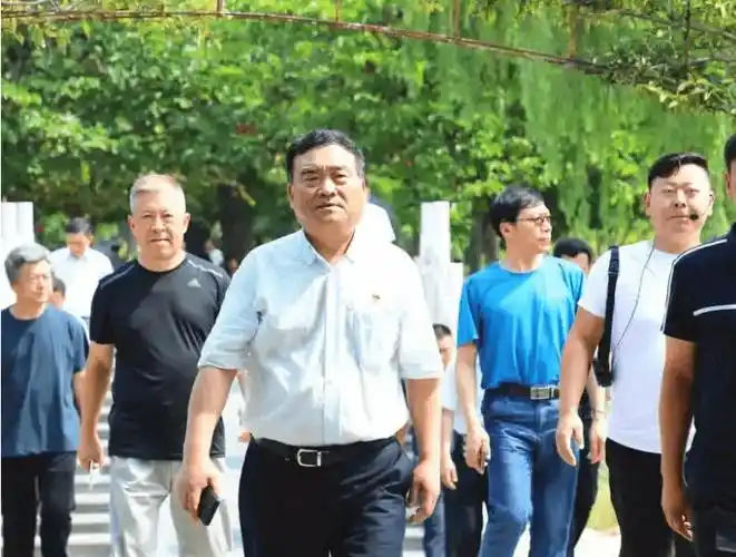 焦裕禄次子焦跃进被称为小焦书记没有官架子颇具父亲遗风