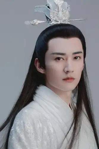 我好馋刘学义啊,柏麟帝君的飘飘长发飘进了我的心里