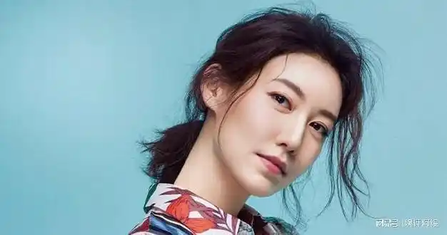 央视剧追风者首播大爆本是冲李沁去的却被41岁女二惊艳了