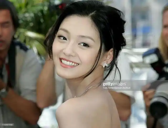 大s一直自称美女看完她年轻时候的照片我才信了