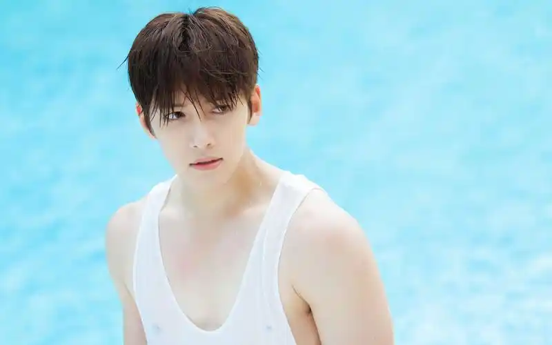 帅气池昌旭高清壁纸新晋男神池昌旭