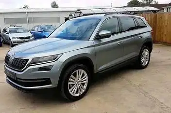 皮卡之王-橙色柯迪亚克六门改装皮卡_百度视频搜索