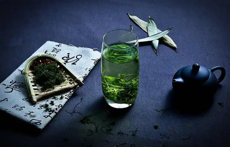 一杯清茶解忧愁