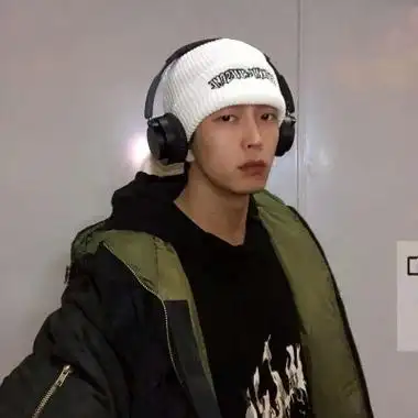 真实普通男生头像图片