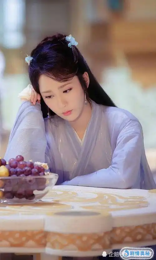 穿紫衣最美的5大女星,宋茜第4,唐嫣第3,第一颜值爆表!