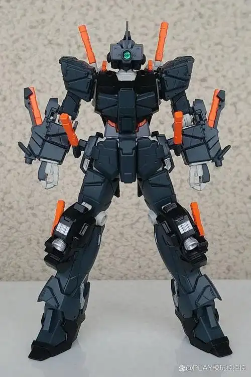 独角兽高达可以说是高达系列作品中机设比较多的机体,不过多数都是同