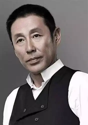 陈道明:只在戏里低头