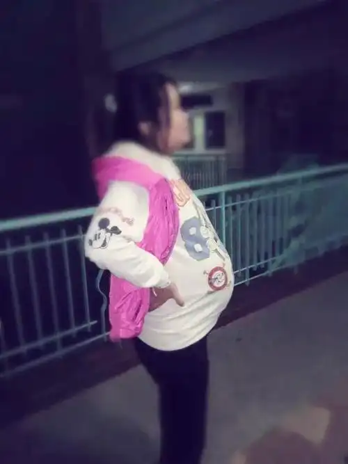 今天29周啦,记录下我的怀孕时光,感觉肚子有点小.