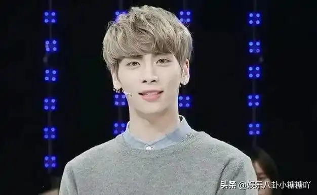 韩国顶级艺人金钟铉烧炭自杀与雪梨相似男艺人也无法逃脱