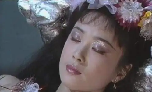 90版封神榜妲己傅艺伟穿太少男主自曝不敢正眼看她