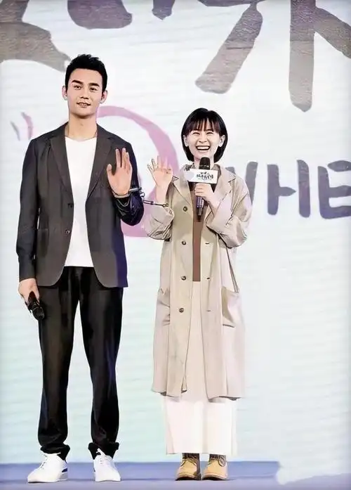 跟王子文玩转小个子穿搭,身高不再是问题|上衣|风衣|长靴|阔腿裤|时尚