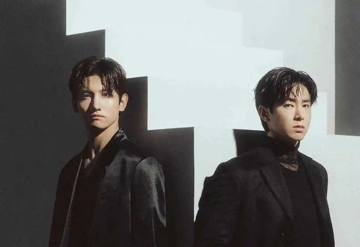 沈昌珉妻子产子,东方神起老幺沈昌珉当爸了!