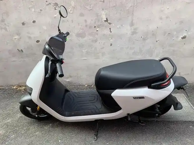 九号电动n70c电动轻便摩托车