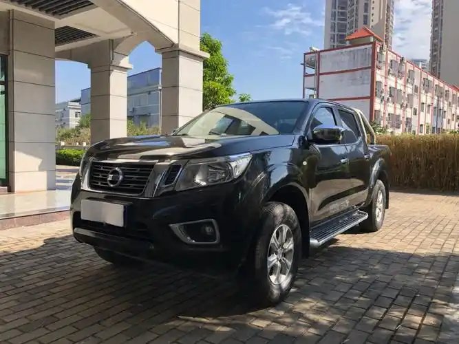 18年日产皮卡纳瓦拉25两驱自动豪华版