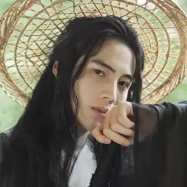 剑影斩山河万千只为护你一世周全古风男生真人头像