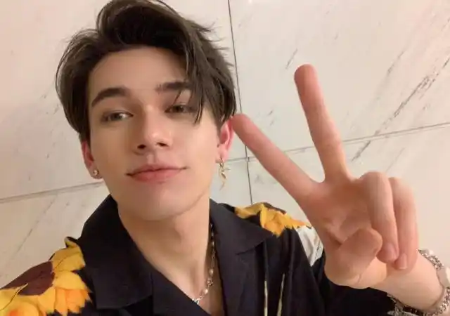 不过卖萌当中的庆怜就像极了小奶狗一样,嘴巴有