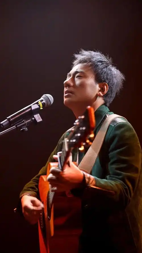 愿我们都能满载荣誉回家乡#海来阿木 #真人真唱 #西楼儿女