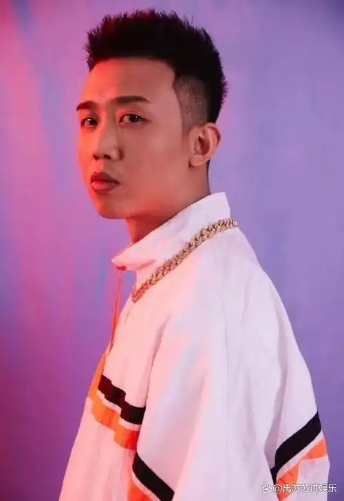 疑似gai与女粉丝私信曝光对话露骨不敢相信网友没有惊讶