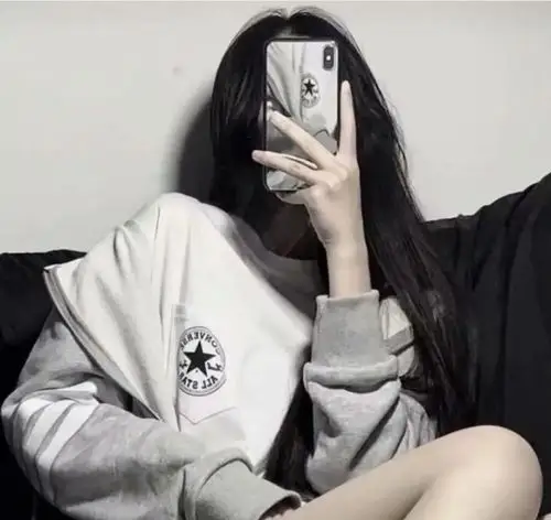 出单:【真人】手机挡脸女头