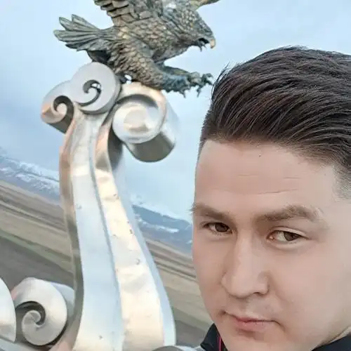 哈萨克男孩的照片