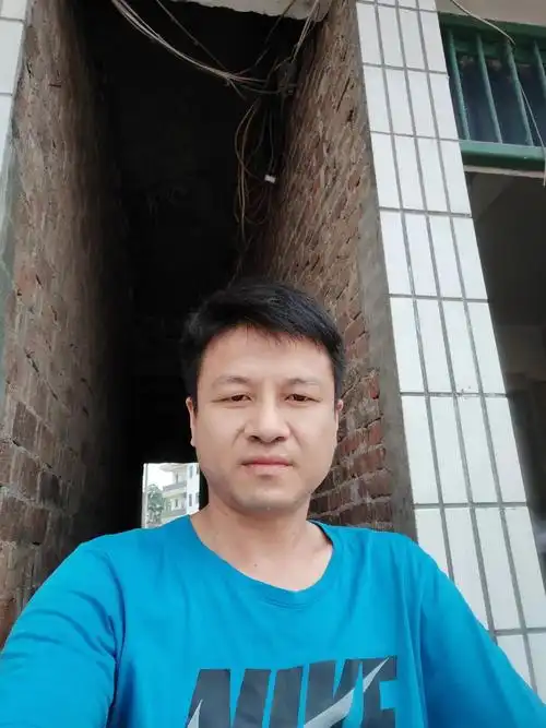 沧桑大叔#中年男人的心酸 !一年不长但是2023这一年经历的 - 抖音