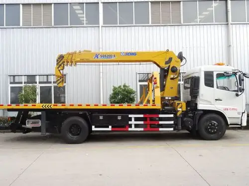 东风天锦带吊清障车