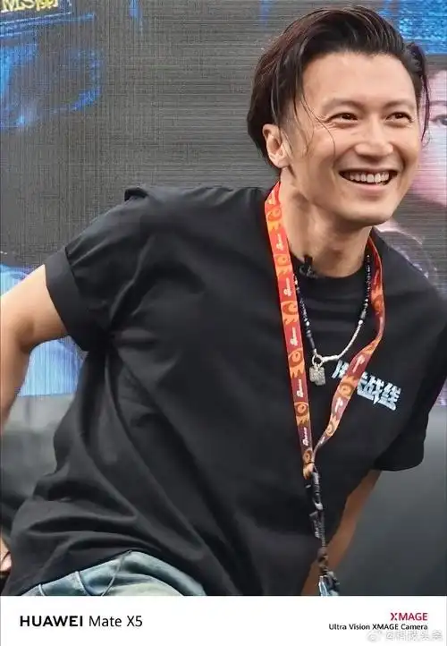 谢霆锋妥妥的痞帅代表!