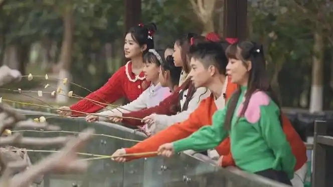 央视童声唱春节特别节目唱游我家乡多彩民俗迎新春