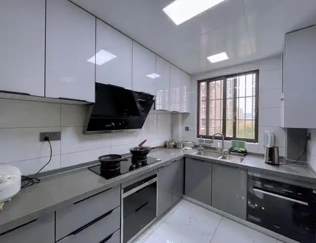 嘉定区佳兆业110平现代简约风格三室户装修效果图