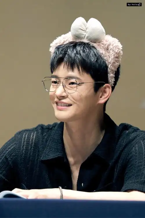 20220617徐仁国yes24love&lovefansign见面会照片和视频通话照片集合