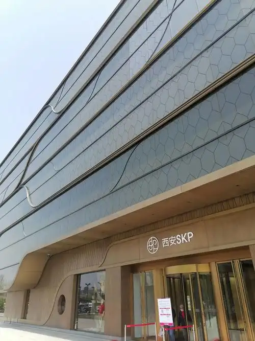 【携程攻略】西安skp购物,购物中心规模很大,内部环境整洁舒适,装饰