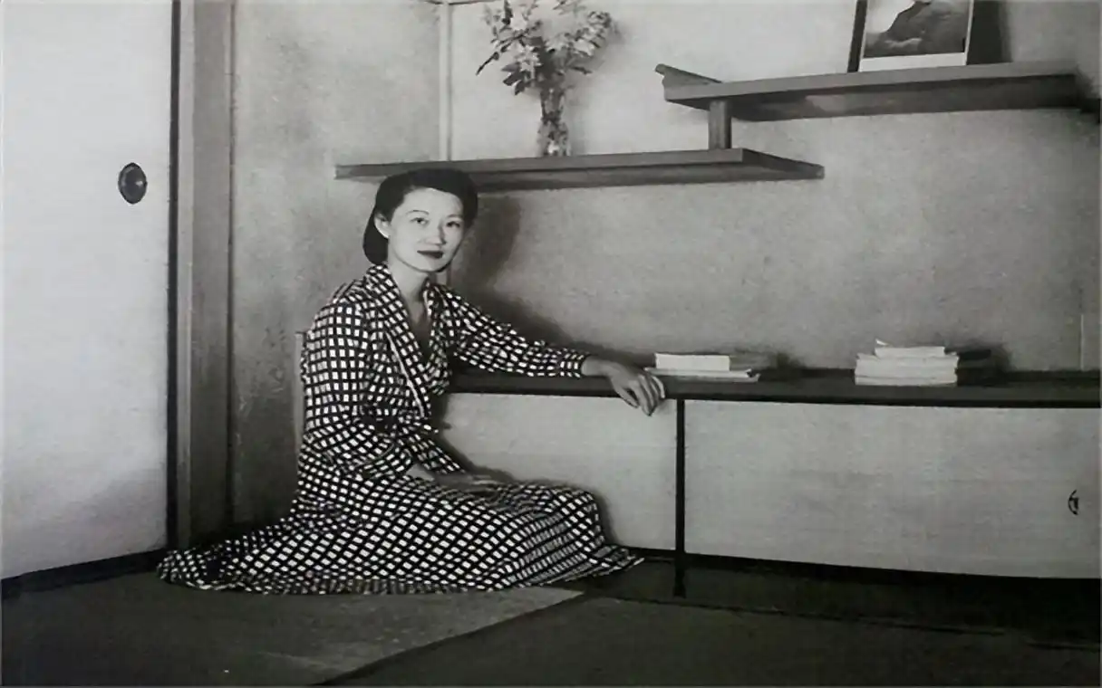 年轻时的赵四小姐有多美?难怪张学良痴迷一生,与她白头到老