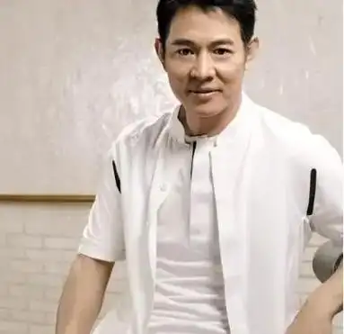 有次,孙俪同李连杰合影,李连杰一个举动,让孙俪认可了他的人品|演员