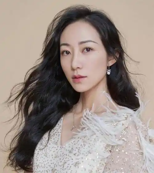 上戏十大最美校花:宁静排名倒数,李冰冰屈居第三_时候_美貌_杨蓉