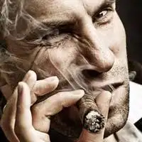 老外抽雪茄头像男霸气范不带字_微信头像图片大全