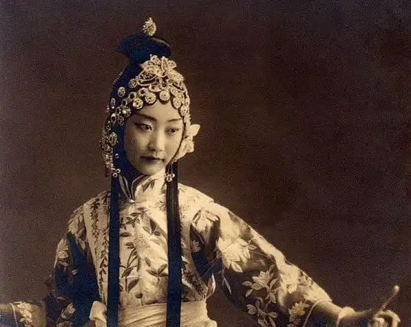 中国晚清格格们的真实容貌曝光:看了简直要人命