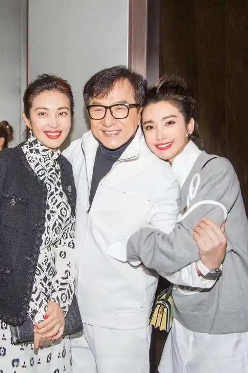 16年拍摄《巨齿鲨》,李冰冰差点搭进去半条命,身体大不如前.