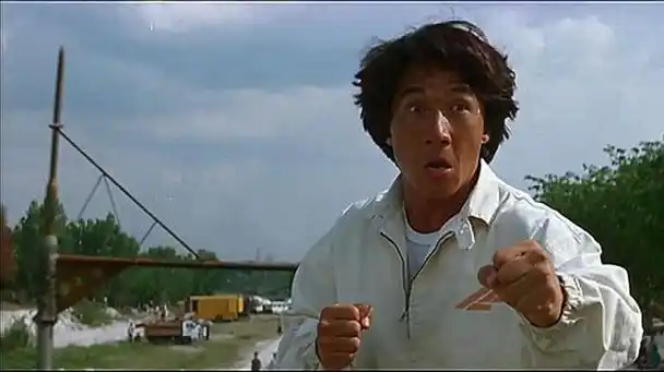 下面小编为大家盘点了十大成龙经典电影排行,包括:a计划,奇迹,警察