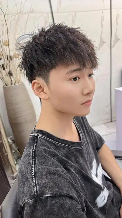 男士发型别乱剪,最帅还是这4种,看了都想试一试|脸型|短发|发色|碎发