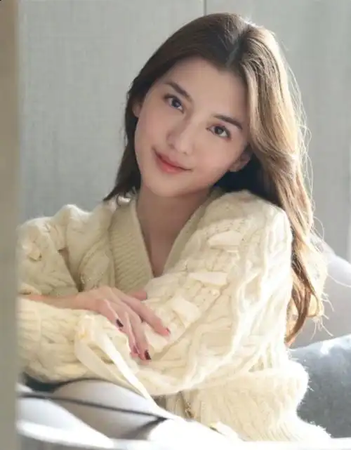 27岁吴千语就是一个特别会享受生活的女孩.