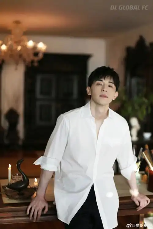 15开始到本条微博发布时间止邓伦相关原创微博满30条④唯粉如果抽到小