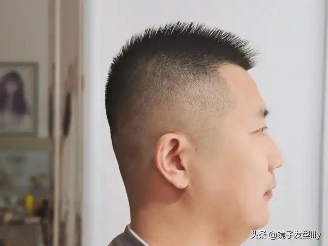 天气太热头发别太长,4种超短士发型,剪完真精神_寸头_男士_造型