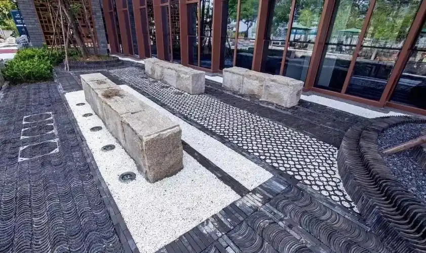 庭院地面铺装虽最不起眼但内里乾坤实则不少