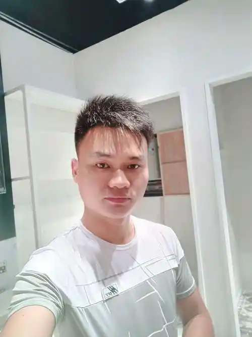 32岁离异男征婚照片(id:4821872)_广东佛山征婚交友_我主良缘网