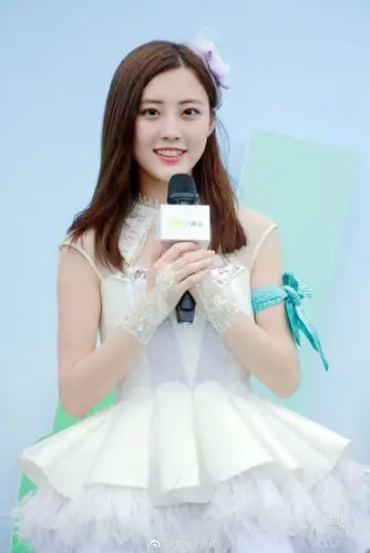 龚诗淇是一位萌妹子,她柔柔的声线酥化了不少粉丝的心